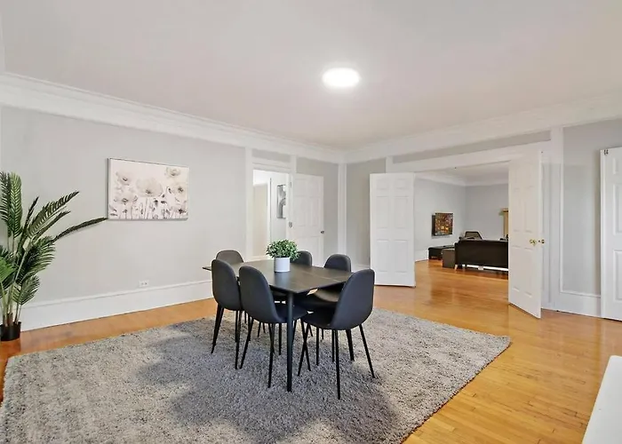 Spacious 4br In Historic Hyde Park Near Apartamento